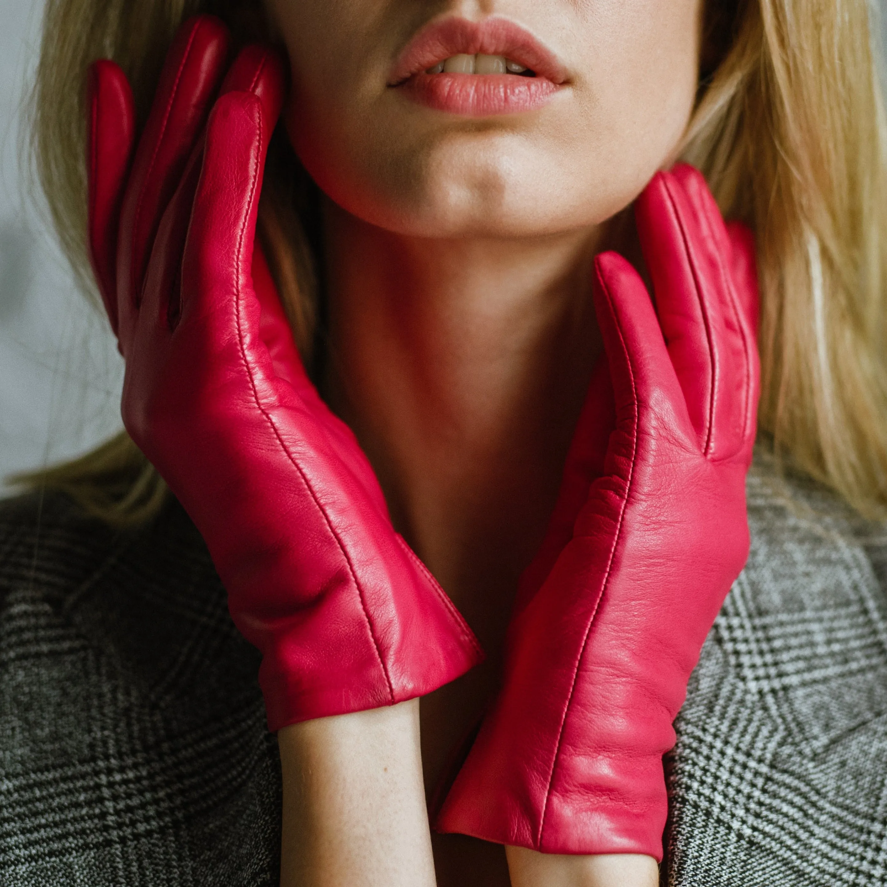 Medina Hotpink Leather Gloves