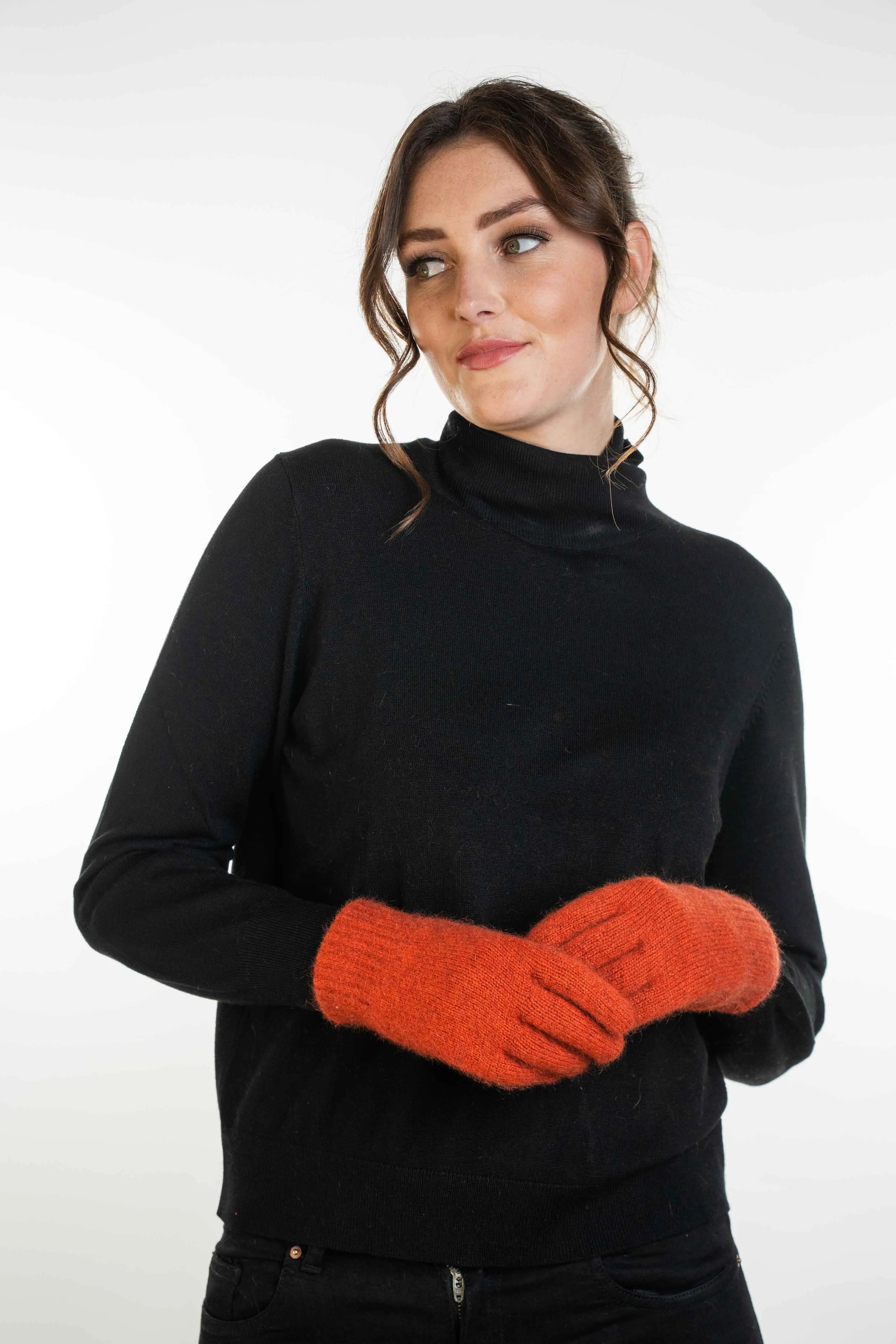 PLAIN GLOVES